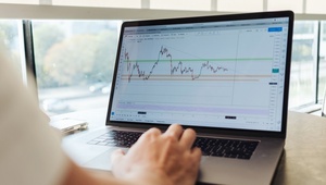 Даже в условиях экономической турбулентности и коронавирусной инфекции возможно реализовывать свою бизнес-стратегию, - считает президент ТПП СК Борис Оболенец