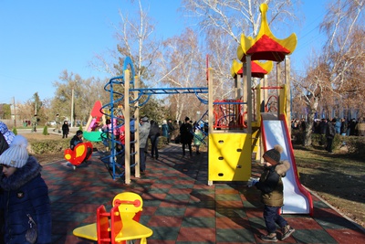 Реконструированный сквер у стадиона