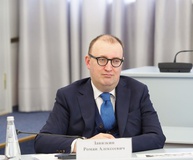 Дума Ставропольского края рассмотрела вопросы внедрения электронной ипотеки и банковского обслуживания населения в сельских населённых пунктах региона.